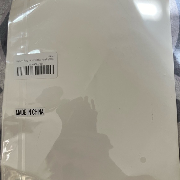 Pink Sleeping Beauty Cake Topper for Birthday Parties - Picture 2 of 3